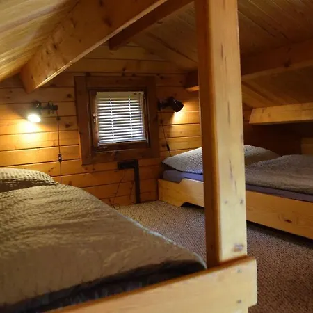 Gemütliches Blockhaus, Waldblick, Nähe Ber/sxf *